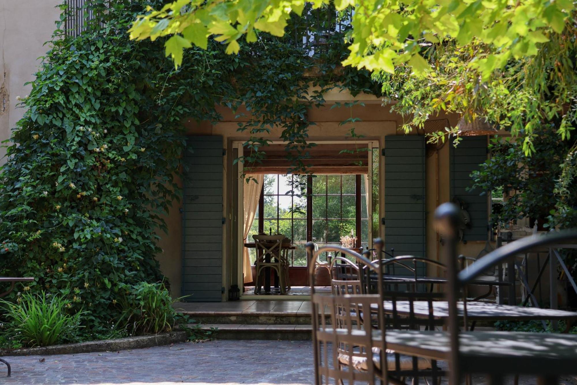 Domaine Du Moulin De Villefranche Pernes-les-Fontaines Exterior photo